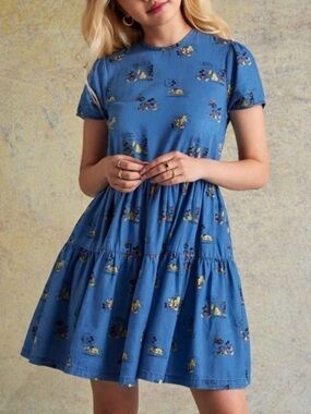 Elegant Blue Floral Midi Dress with Belt